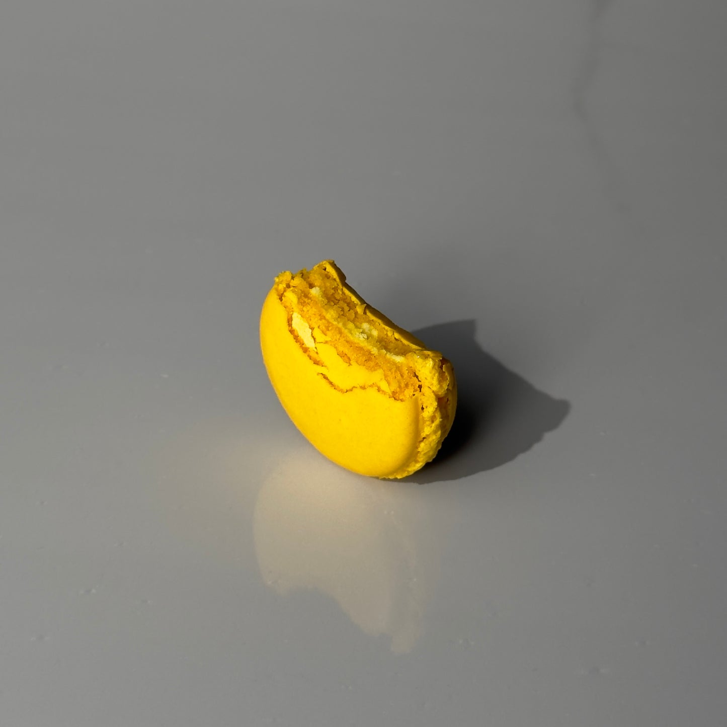 Mango Macaron